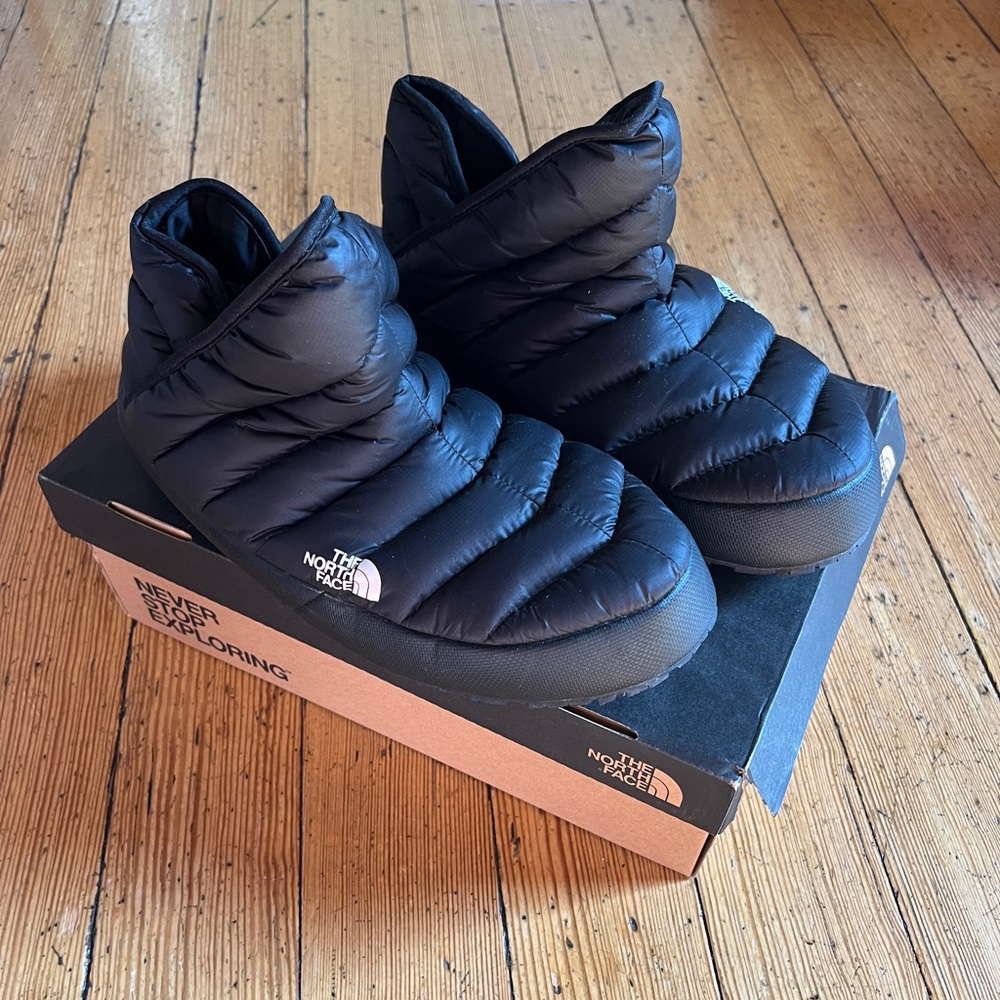 The North Face Thermoball Booties, Women’s Size 10, Black